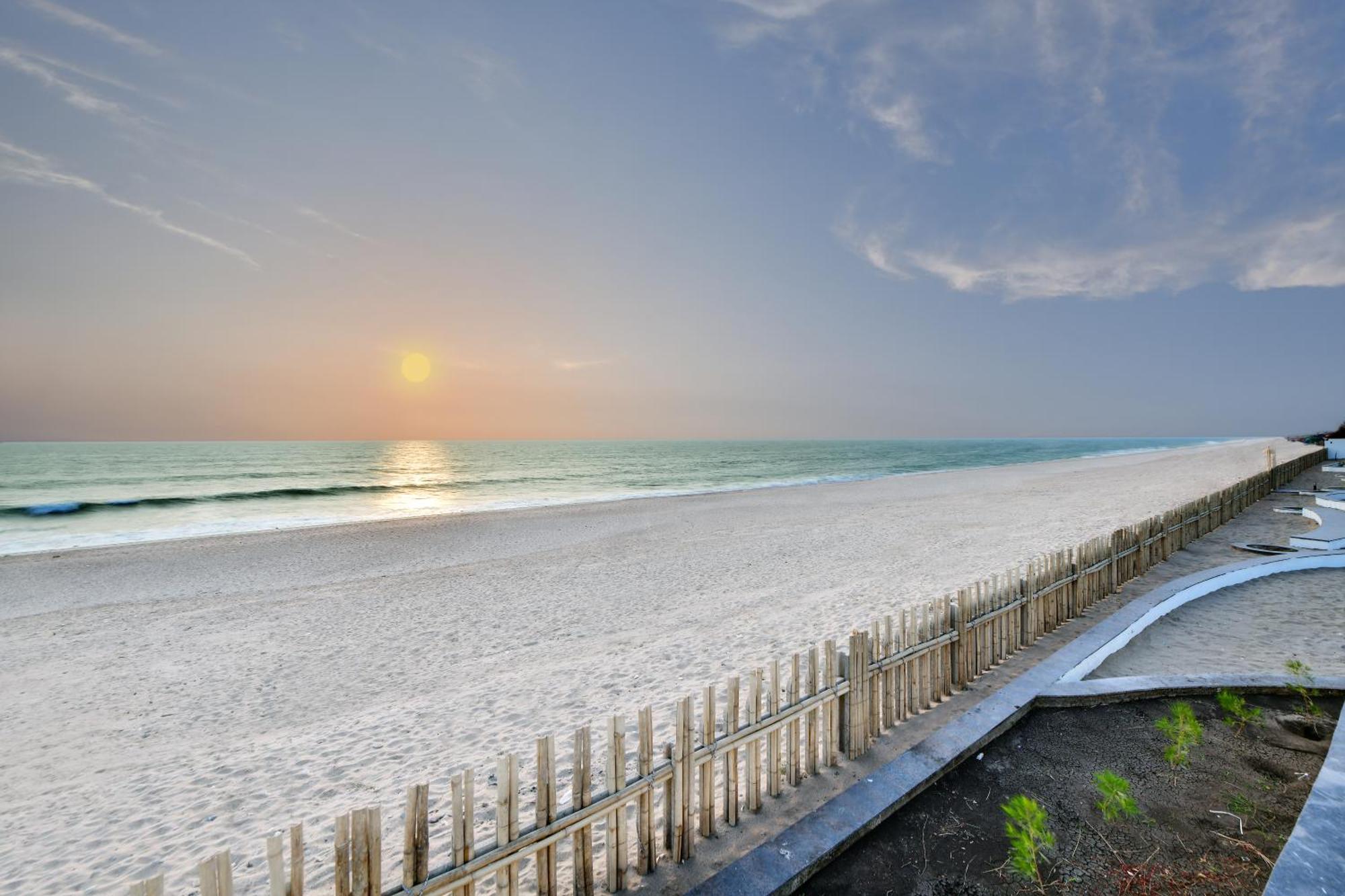 The Fern Leo Beach Resort , Madhavpur Porbandar Exterior foto